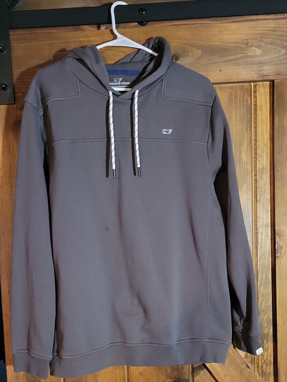 Vineyard Vines Men's Hooded Pullover in Dark Brown with White Drawstrings